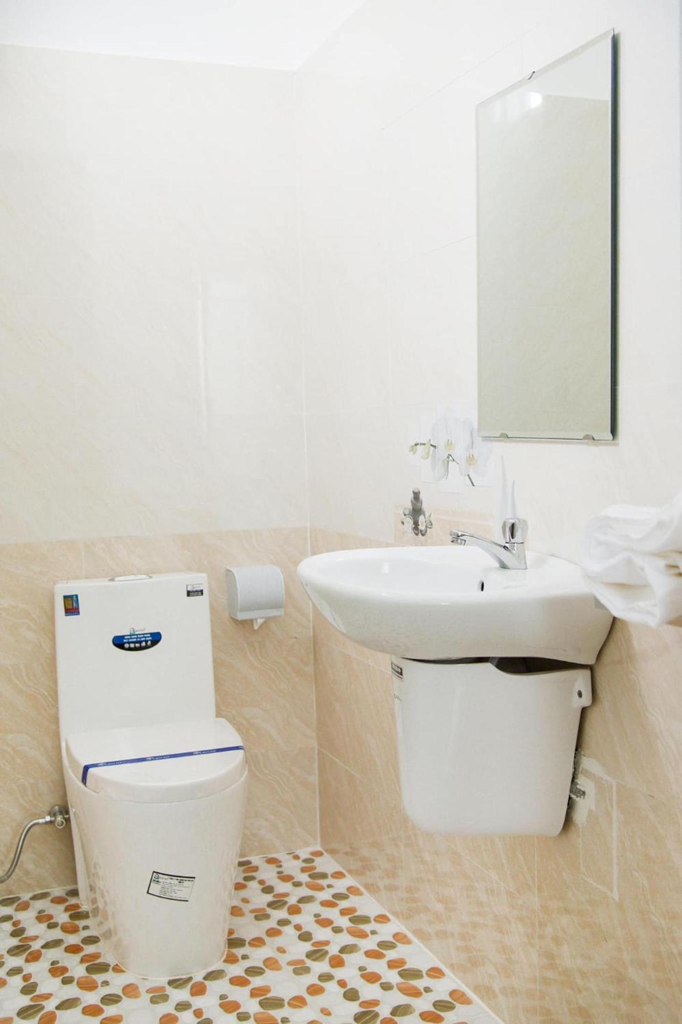 Thu Hien Hotel Pleiku - By Bay Luxury Plei Holang Exterior foto