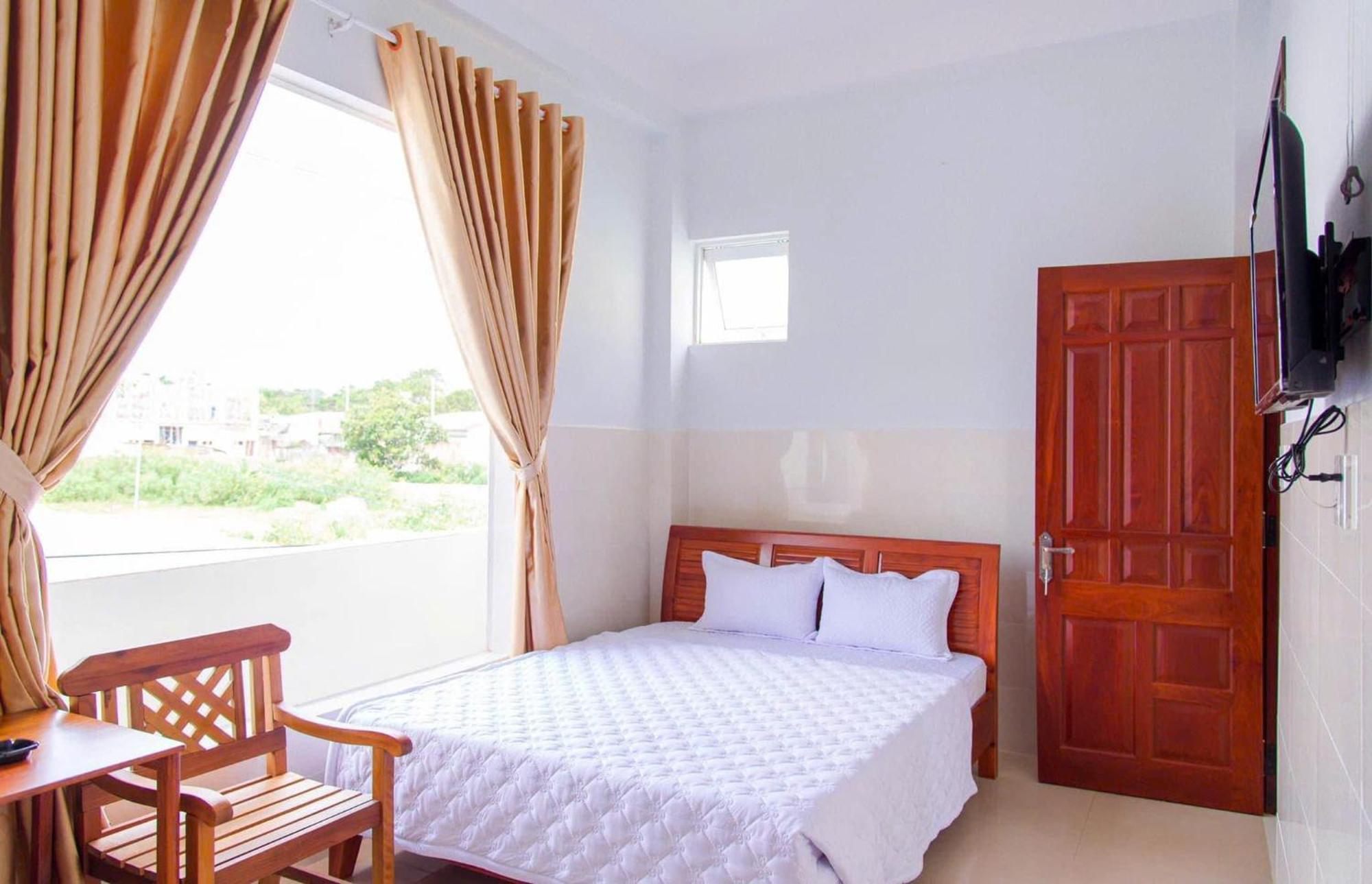 Thu Hien Hotel Pleiku - By Bay Luxury Plei Holang Exterior foto